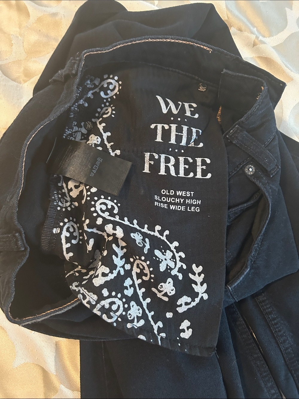 We The Free Black Wide-Leg Women's Jeans with Raw Hem - Picture 3 of 6